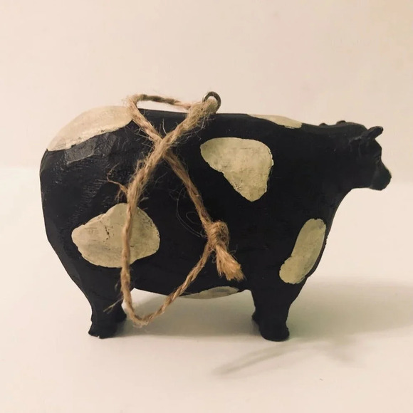 Vintage Cow Ornament Resin Figure 3.5 Inch Long Christmas Decor - Picture 4 of 10